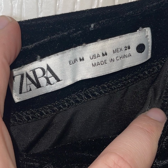 ZARA Blogger Favorite Black Velvet Ruched Mini Dress Size Medium - Picture 9 of 11